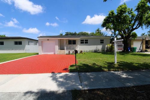 6361 Tamiami Canal Road, Miami, FL, 33126 | Card Image