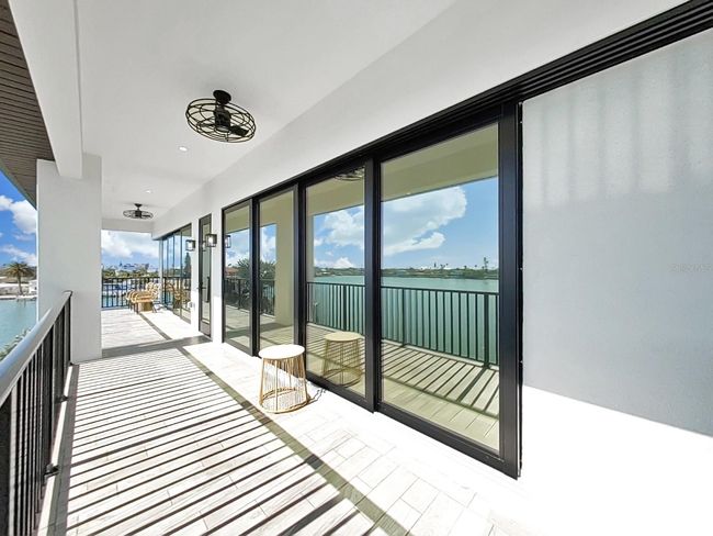 Balcony 3rd Floor | Image 44
