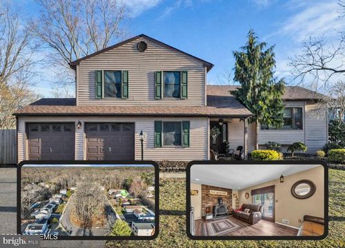 10 Cobblestone Ct, Howell, NJ, 07731-1604 | Card Image