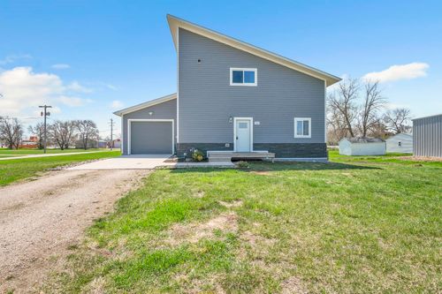 3502 7th St, Emmetsburg, IA, 50536-2805 | Card Image