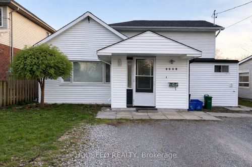 6294 Ash St, Niagara Falls, ON, L2G2H5 | Card Image