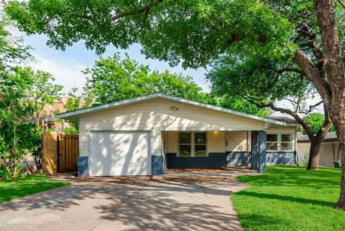 4520 Geddes Ave, Fort Worth, TX, 76107-6204 | Card Image