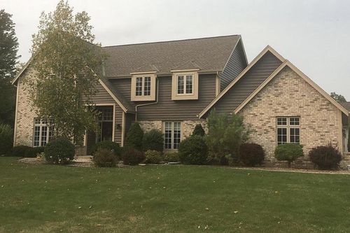 5350 W Yale Drive Drive, Franklin, WI, 53132 | Card Image