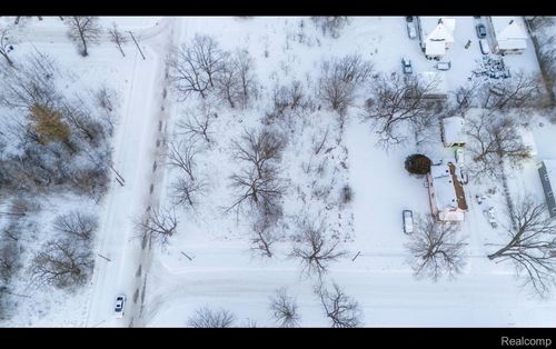 2320 Lincoln Avenue, Saginaw, MI, 48601 | Card Image