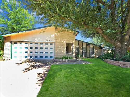 2623 Crestmoor Ct, Arlington, TX, 76016-1422 | Card Image