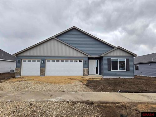 2001 Essler Dr, Saint Peter, MN, 56082-3600 | Card Image