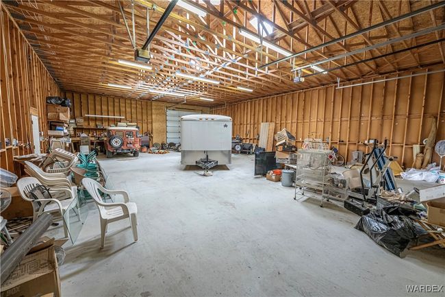 Garage | Image 46