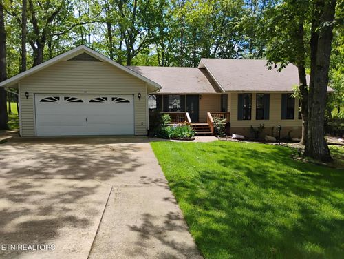 107 Howard Ter, Crossville, TN, 38558-7127 | Card Image