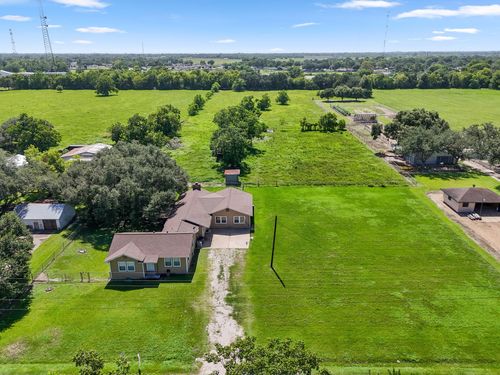 118 Cedar Vale Rd, Bay City, TX, 77414-3212 | Card Image
