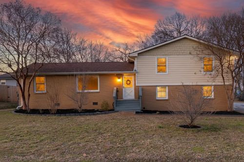 108 Connie Dr, Hendersonville, TN, 37075-4107 | Card Image