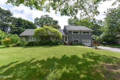 10 Eastland Ave, Gloversville, NY, 12078-3511 | Card Image