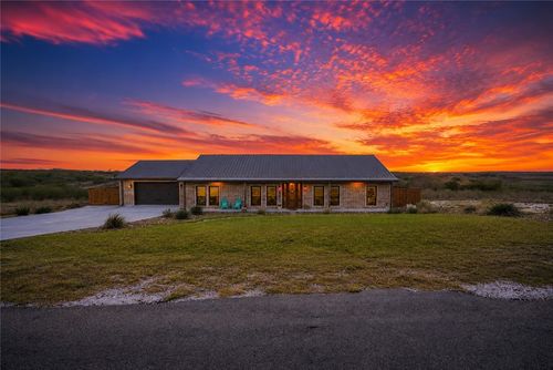 642 Nakishwana Cir, Sandia, TX, 78383-4231 | Card Image