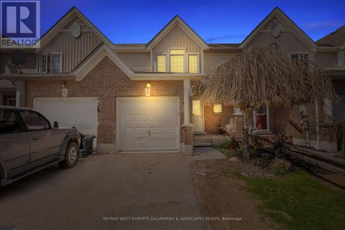 70 Ruthven Cres, Alliston, ON, L9R0A7 | Card Image