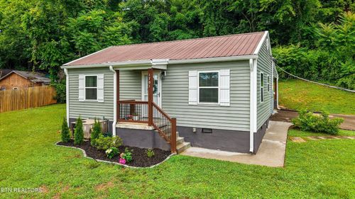 1701 Rugby Ave, Knoxville, TN, 37920-2660 | Card Image