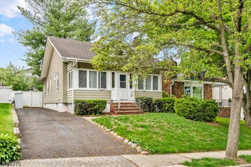99 Hawthorne Ave, Nutley, NJ, 07110-1562 | Card Image