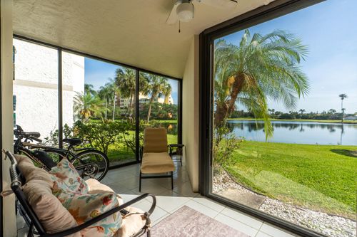 113-16401 Golf Club Rd, Weston, FL, 33326-1629 | Card Image