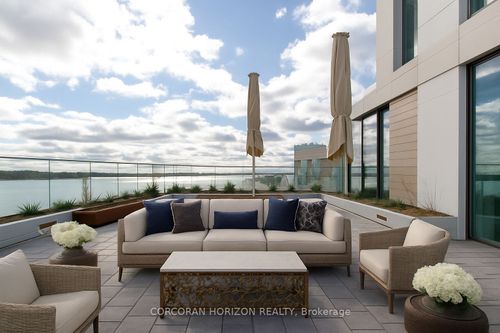 912-118 Merchants' Wharf, Toronto, ON, M5A0L3 | Card Image