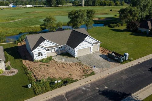 550 Royal St Pats Drive, WRIGHTSTOWN, WI, 54180 | Card Image
