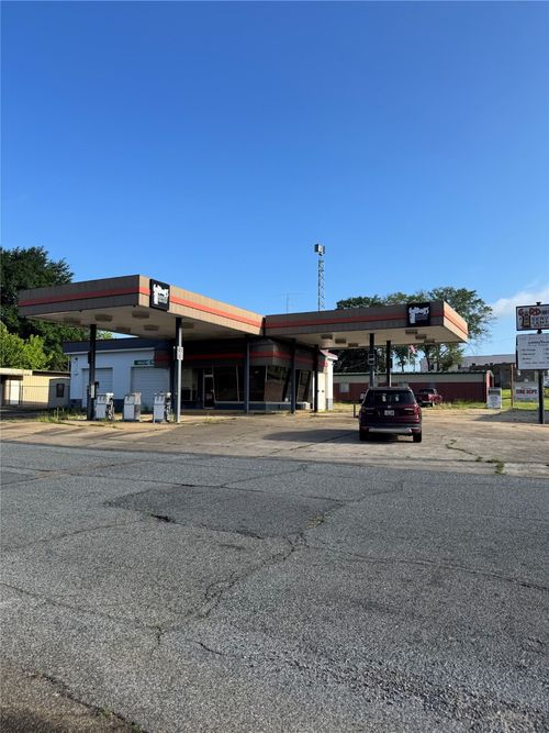 401 W Main St, Homer, LA, 71040-3927 | Card Image