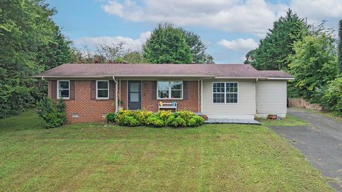 3882 Michelle Pl Ne, Cleveland, TN, 37323-5958 | Card Image