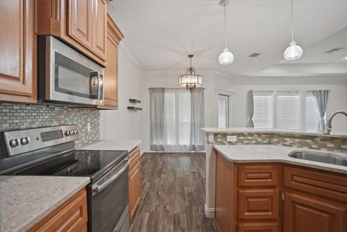 7166 Lake Placid Dr, Corpus Christi, TX, 78414-2206 | Card Image