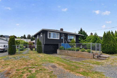 439 Stirling Ave, Nanaimo, BC, V9R4C3 | Card Image