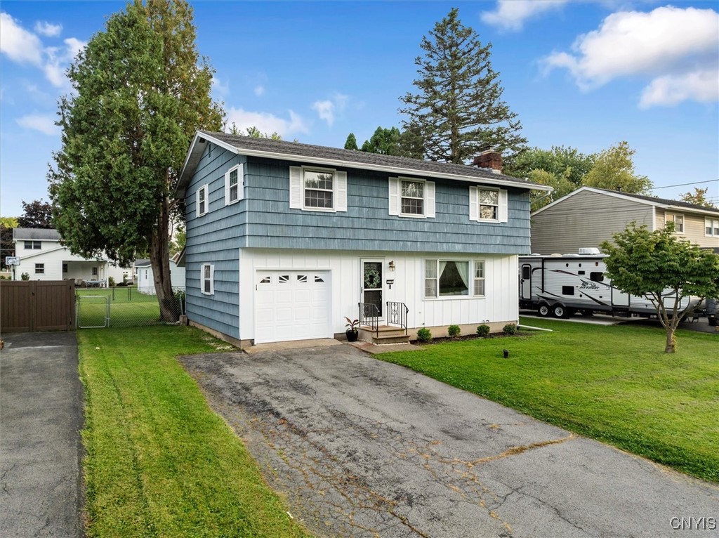 Washburn Dr, East Syracuse, NY 13057