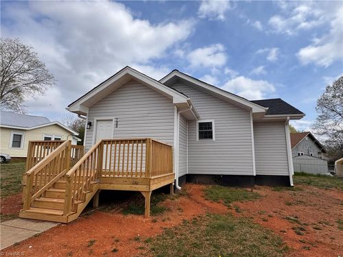 708 1st Rainbow St, Lexington, NC, 27295-1634 | Card Image