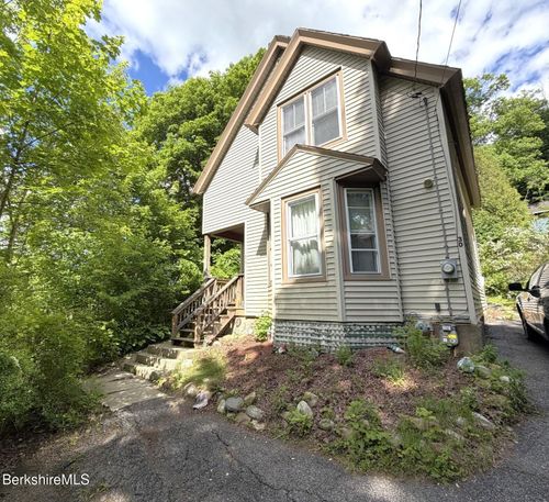 30 Richview Ave, North Adams, MA, 01247-3717 | Card Image