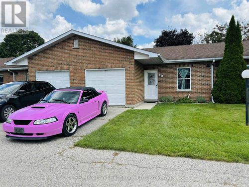 10-1028 Ann St, Wroxeter, ON, N0G2X0 | Card Image