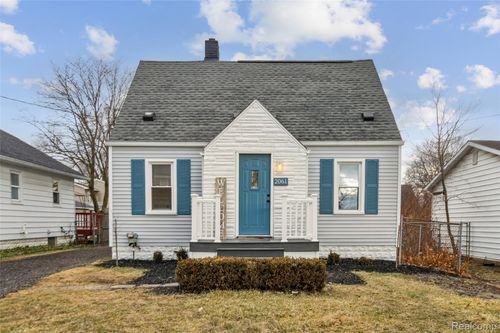 2061 E Boatfield Ave, Burton, MI, 48529-1711 | Card Image