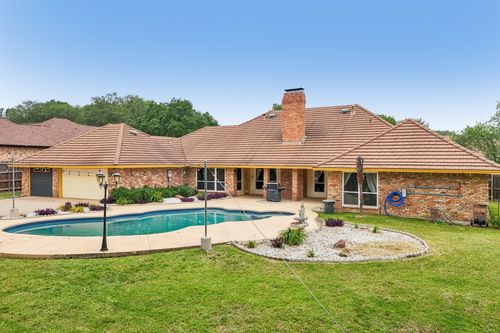 906 Greenbriar Ln, Duncanville, TX, 75137-3714 | Card Image