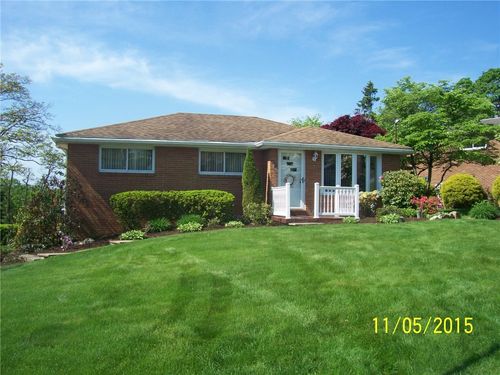 14160 Roberta Dr, North Huntingdon, PA, 15642-1636 | Card Image