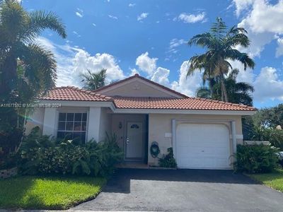 1399 Seagrape Cir, House other with 2 bedrooms, 2 bathrooms and null parking in Weston FL | Image 1