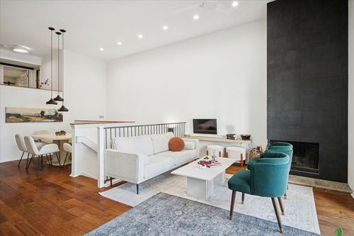 apt-3204-2201 Wolf St, Dallas, TX, 75201-1127 | Card Image