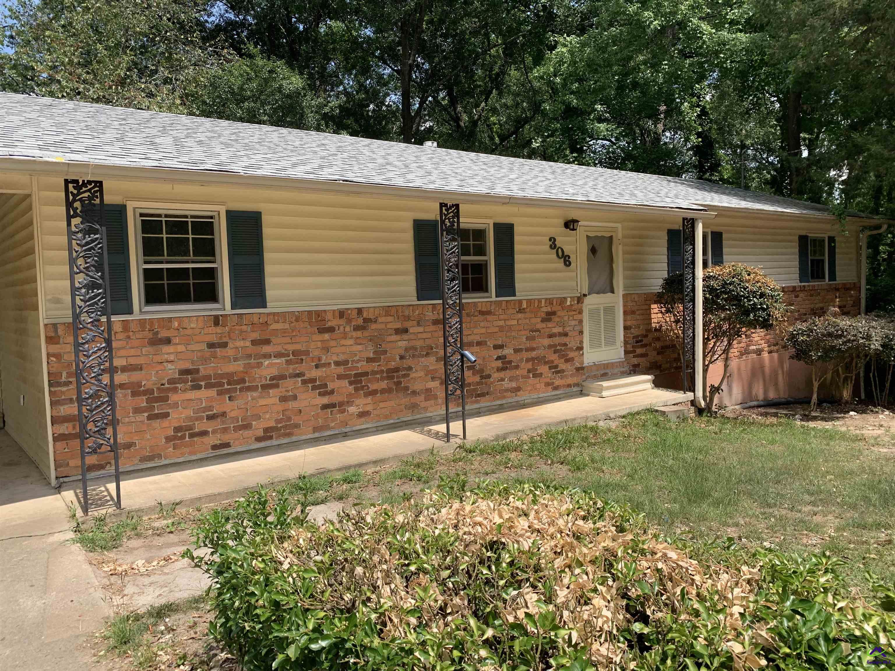 Skyway Dr, Warner Robins, GA 31088