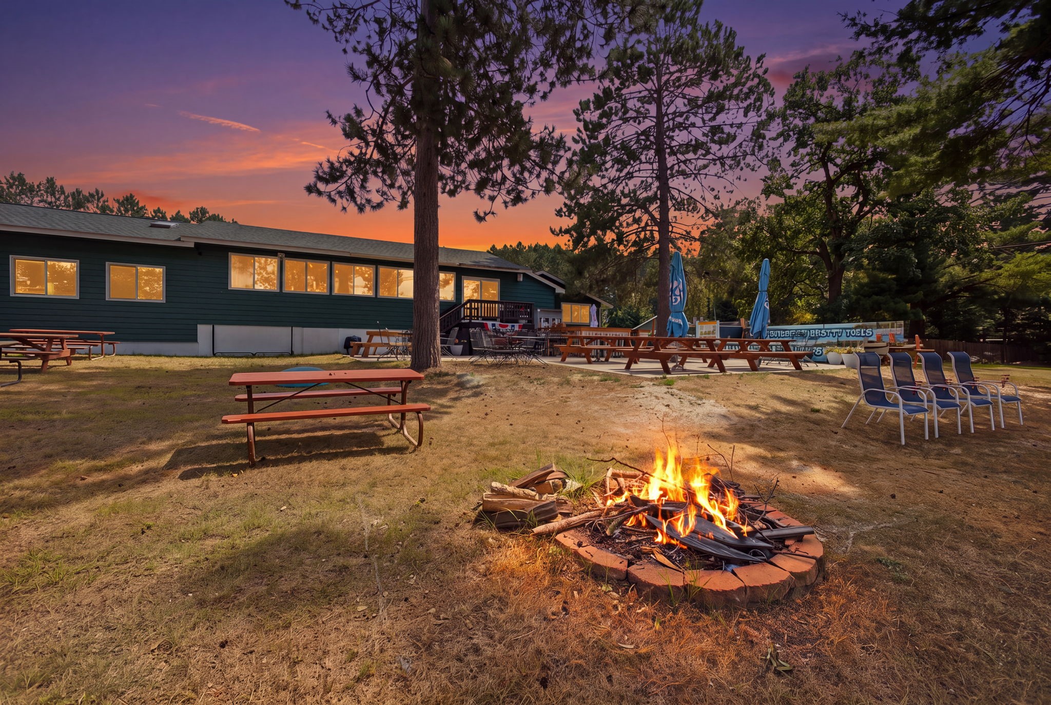 Commercial Sale in Siren 2