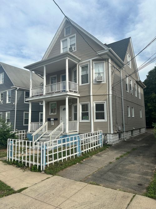 22 Bristol St, West Haven, CT, 06516-1614 | Card Image