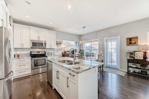 4 Bethune Way, Carstairs, AB, T0M | Card Image