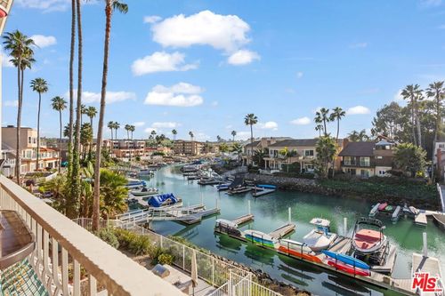 apt-12-4637 Park Dr, Carlsbad, CA, 92008-4247 | Card Image