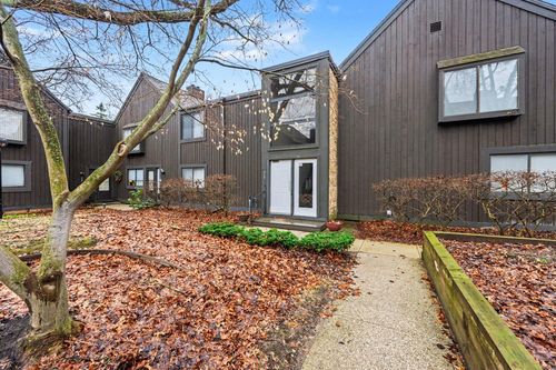 b-213 Paisley Ct, Kalamazoo, MI, 49006-4370 | Card Image