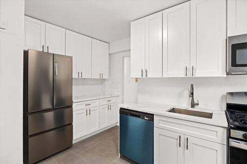 3b-67-30 Clyde St, Forest Hills, NY, 11375 | Card Image