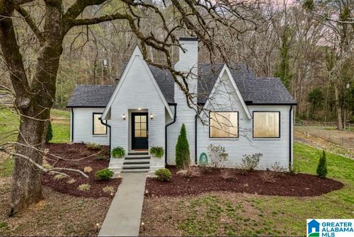 100 5th Ave E, ONEONTA, AL, 35121-1727 | Card Image