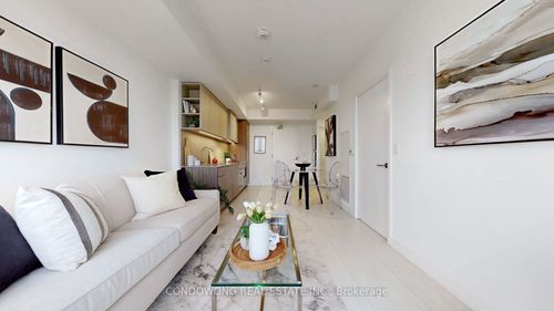 2018-19 Western Battery Rd, Toronto, ON, M6K0E3 | Card Image