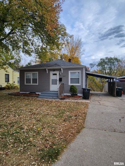 3217 26 Th Street, House other with 2 bedrooms, 1 bathrooms and null parking in Rock Island IL | Image 1