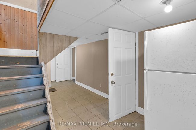 510 Randolph Ave, House other with 6 bedrooms, 2 bathrooms and 2 parking in Windsor ON | Image 22