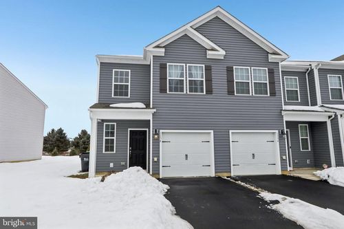 1138 Martin Rd, BREINIGSVILLE, PA, 18031-8735 | Card Image