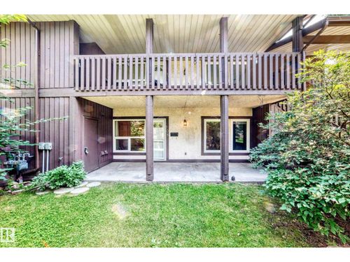 108 Surrey Gdns Nw, Edmonton, AB, T5T1Z3 | Card Image