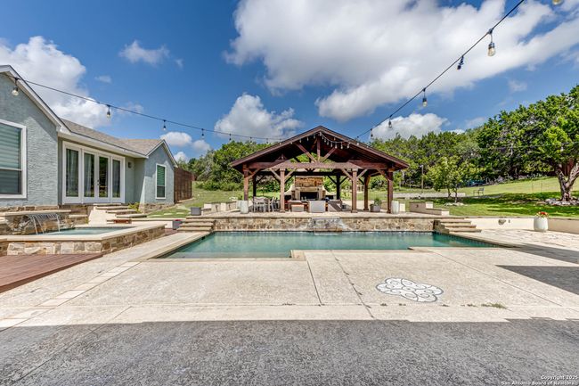 21903 Roan Blf, House other with 6 bedrooms, 5 bathrooms and null parking in San Antonio TX | Image 31