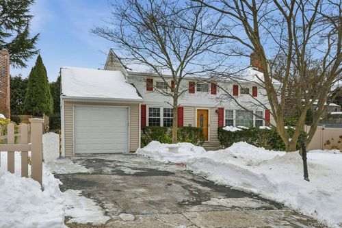 2 Forester Ct, Northport, NY, 11768-2128 | Card Image